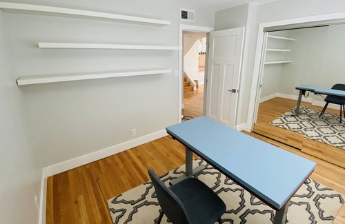 Chinatown Casa | Centrally located to everything! 5-7 min to Strip!