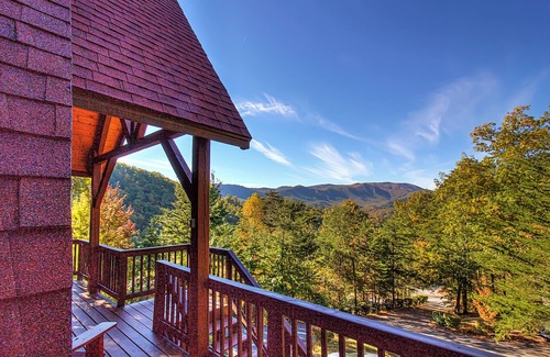 Gatlinburg - Pigeon Forge Chalet De Esquí | Centrally Located Charming Chalet in picturesque Pigeon Forge