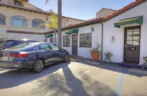 Oak Park Apartamento | Location-Central Retreat with A/C