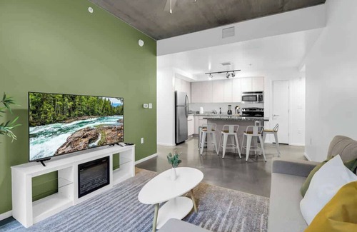 Evans Churchill Apartamento | Centric 4BR In HEART of DTPHX Pool+Free Parking