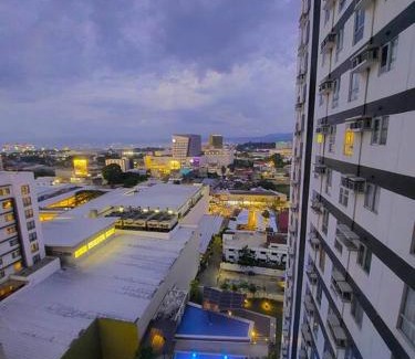 Cagayan de Oro Apartamento | Centrio Tower w/Netflix + WiFi