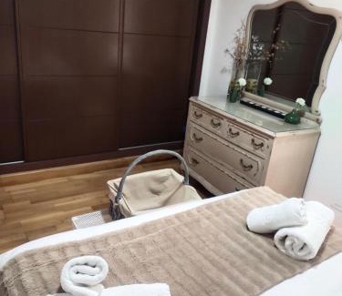 Antequera Apartamento | CENTRO ANTEQUERA Moderno Apartamento de Santa Cruz