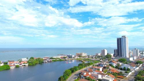 Barra Velha Apartamento | Centro de Barra velha - 550m do Mar