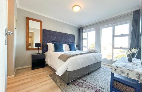 Cape Town Apartamento | Century Hideaway with Mountain views, Security, FREE Parking