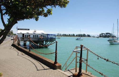 Nelson Hotel | Century Park