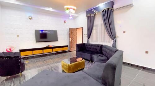 Warri Apartamento | CEO HOMES AND APARTMENT