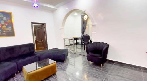 Warri Apartamento | CEO HOMES AND APARTMENT
