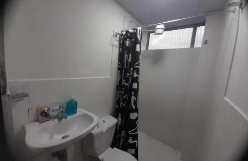 Puente Aranda Apartamento | Cerca al club militar embajada americana, Corferias 502
