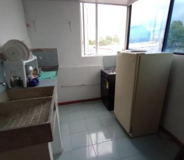 Puente Aranda Apartamento | Cerca al club militar embajada americana, Corferias 502