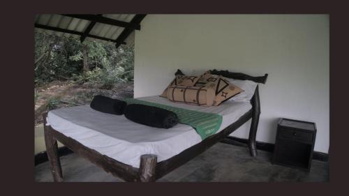 Dambulla Cabina | CES Field Base
