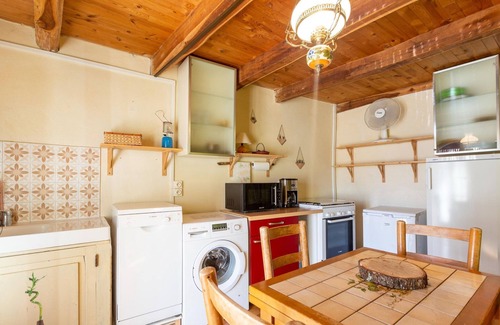 Saint-Germain-de-Calberte Casa | Casa de Piedra en Cevennes junto al Pueblo