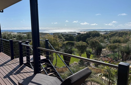 Gnarabup Apartamento | Cevue Sunsets is a beautiful apartment with breathtaking ocean views.