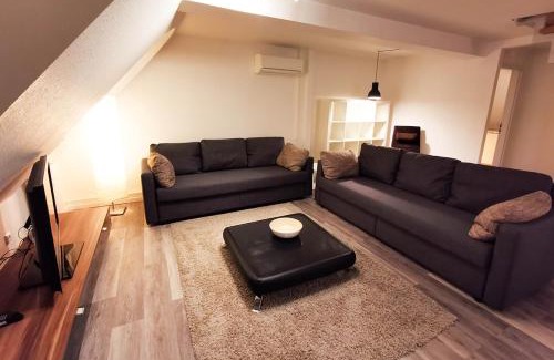 Bergheim Apartamento | CF26 75m2 Central Quiet Duplex Apartment