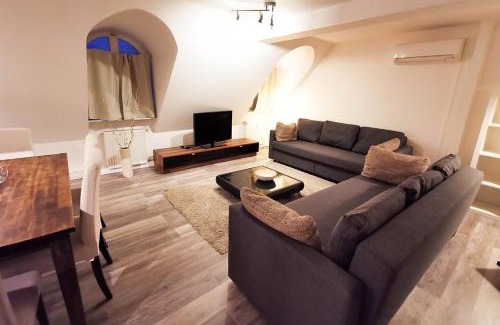 Bergheim Apartamento | CF26 75m2 Central Quiet Duplex Apartment