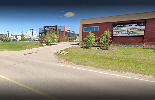 Airdrie Casa | Cg's @ Airdrie -cozy & Comfort