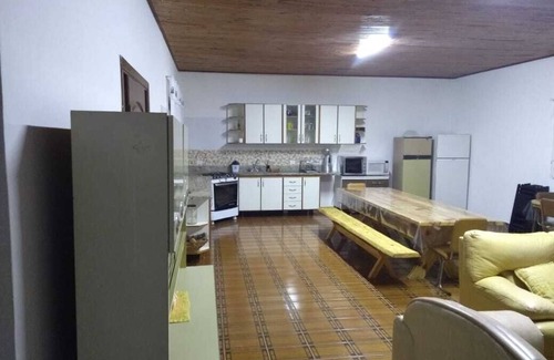 Cotia Casa | Chácara com Ambiente bem Familiar, em Meio á Natureza, Para Momentos Especiais!