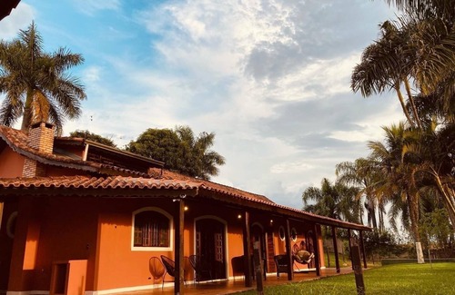 Atibaia Casa | Chácara com Piscina em Atibaia, muito Lazer e Acomodações até 34 pessoas.