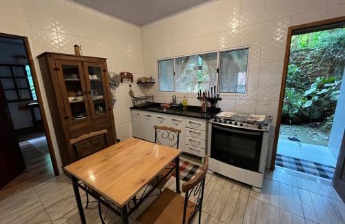 Paraty Apartamento | Chácara portal do dragão casa completa para 6 pax