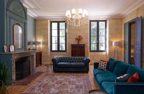Perissac Casa | Château Belvédère - Swimming pool, Vineyard & countryside