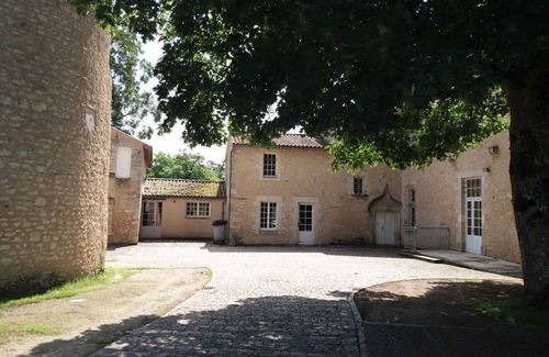Ayron Casa | Château D'ayron - Ayron
