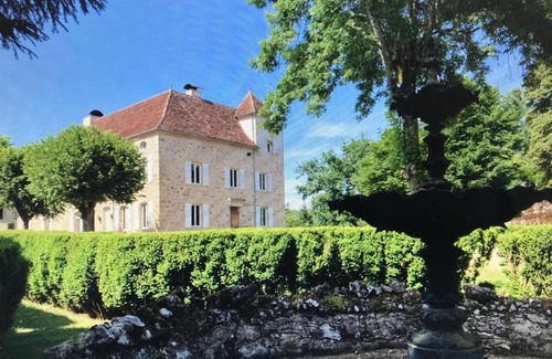 Figeac Cama Y Desayuno | Château de Bataillé