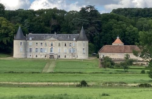 Sens-Beaujeu Cama Y Desayuno | Château de Beaujeu