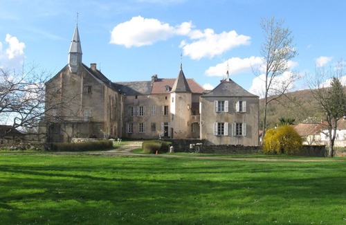 Bussy-la-Pesle Otro | Château de Bussy-la-Pesle