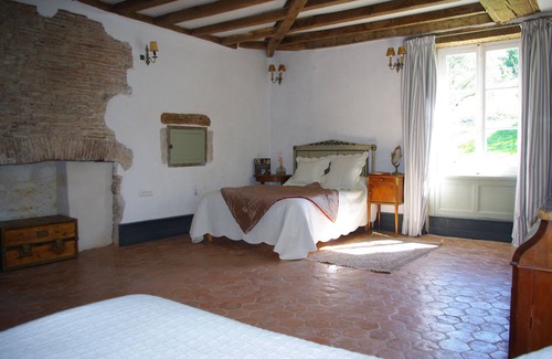 Bussy-la-Pesle Otro | Château de Bussy-la-Pesle