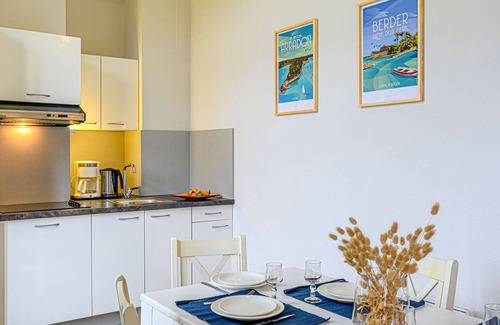 Baden Apartamento | Château De Kergonano by Interhome