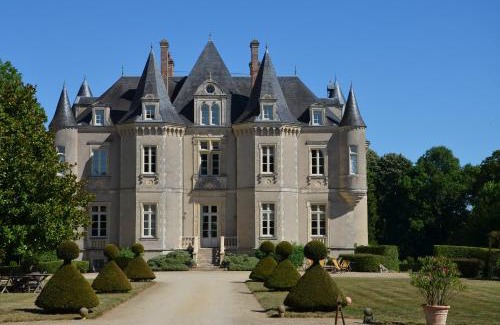 Vallon-sur-Gee Casa | Château de la Grange Moreau