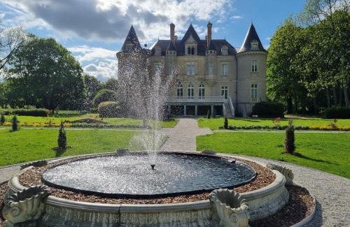 Vallon-sur-Gee Casa | Château de la Grange Moreau