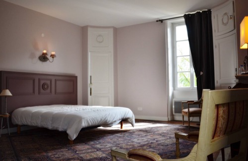 Bazoges-en-Pareds Otro | Château des Noces