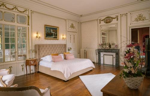 Saint-Hilaire-Saint-Florent Cama Y Desayuno | Château des Orchidées en Val de Loire