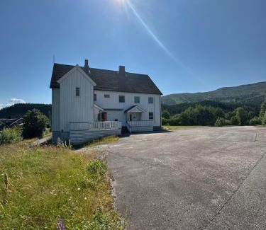 Grong Apartamento | Château Fossen 3