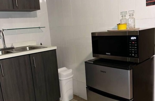 Tierras Nuevas Saliente Apartamento | CH 1003: Cozy studio in amazing Manatí with AC, WiFi, Pool & more