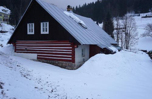 Albrechtice v Jizerskych horach Chalet De Esquí | Chata Azalka