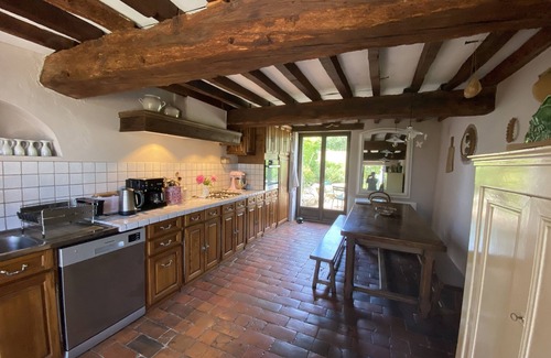 Saint-Etienne-sur-Chalaronne Casa | Charming house with swimming pool