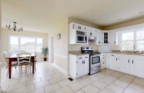 Cambridge Casa | CH Waterfront Home w / Dock, piscina, playa de arena, kayaks, 5BR / 3. 5BA duerme hasta 19