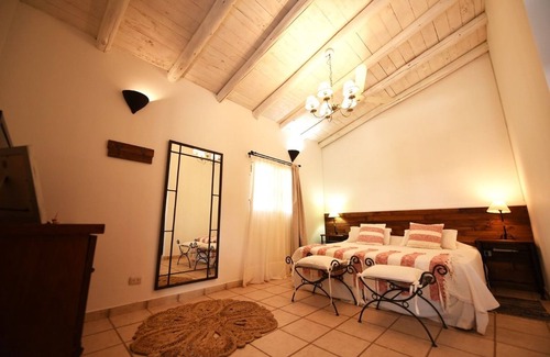 Chanarmuyo Casa | Chañarmuyo Casa de Huéspedes
