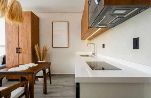 Tulum Apartamento | Modern Chic Tulum Rooftop Studio—Stunning Pool, Fast WiFi, Gym, Full Amenities