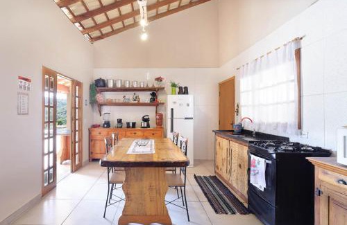 Ibiuna Casa | Chacara com piscina, churrasq e WiFi, pet friendly