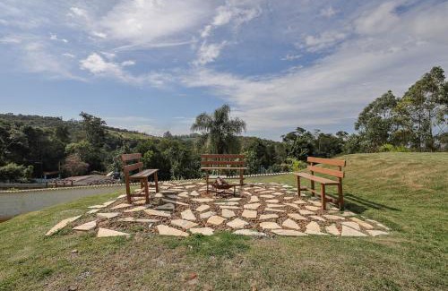 Ibiuna Casa | Chacara com piscina, churrasq e WiFi, pet friendly