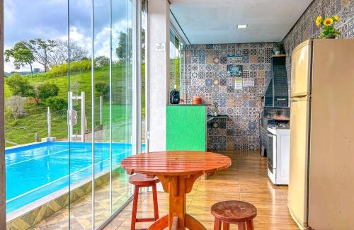 Itapeva Casa | Chacara com WiFi, piscina,churrasqueira e conforto