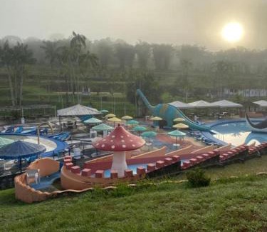 Presidente Figueiredo Chalet De Esquí | Chalé 01 Acqua Park - 06 km de Presidente Figueiredo-AM