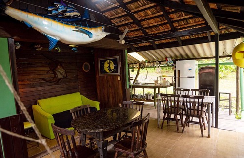 Paranagua Chalet De Esquí | Chalé Bombordo com Wi-Fi na Praia das Encantadas