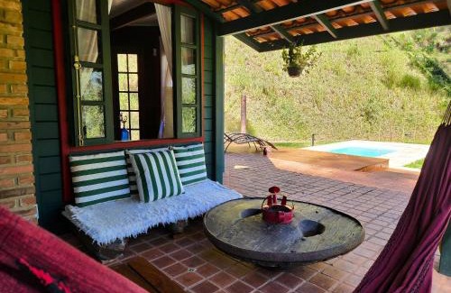 Itaipava Casa | Chalé Cantagalo, charme e romance, piscina