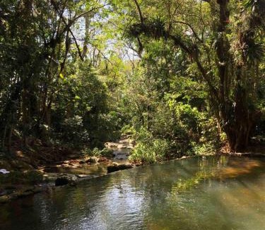 Garopaba Chalet De Esquí | Chalé com Hidro em Garopaba há 100m da cachoeira