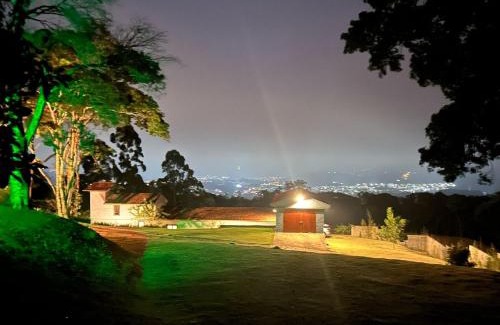 Sao Roque Chalet De Esquí | Chalé com linda vista para o vinhedo