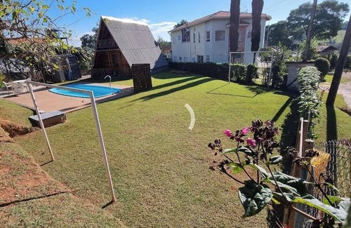 Caiocara Chalet De Esquí | Chalé com Piscina em Condominio Fechado, Aceita Pets