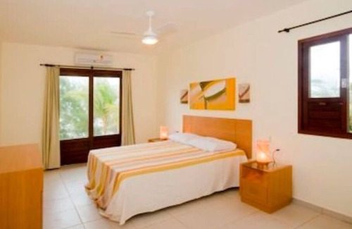 Zumbi Casa | Chalé com Piscina Privada Vista mar